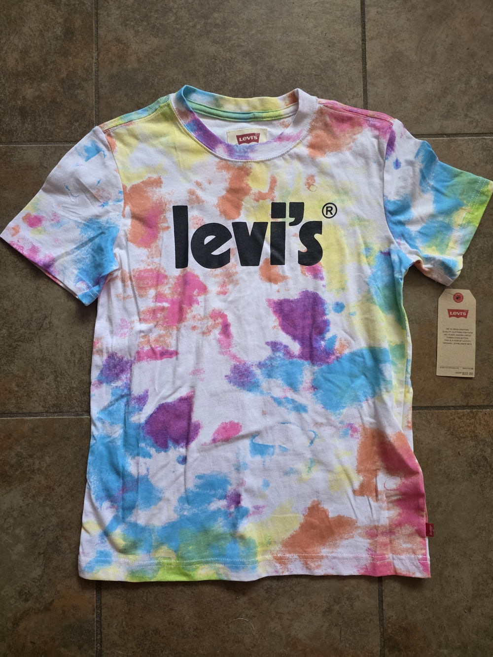 Levi's Boys Tie-Dye Tees in with Black Logo. Boys (M,L)- NWT